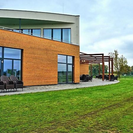Hotel Golf Jezera Ostrozska Nova Ves Luaran gambar