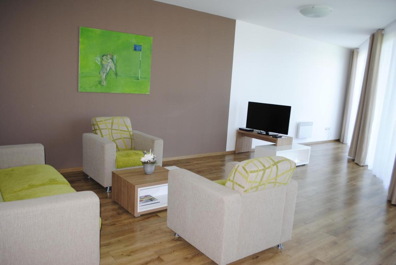 Hotel Golf Jezera Ostrozska Nova Ves Luaran gambar